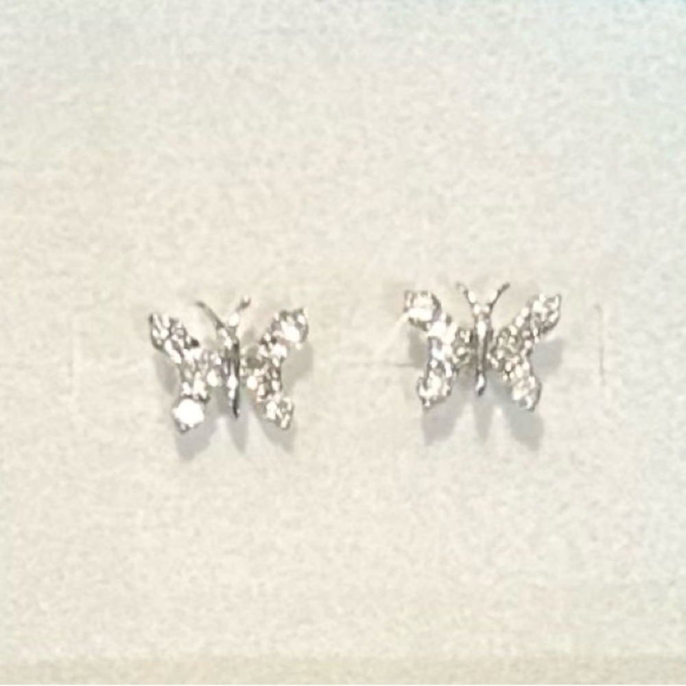 Brand New 100% AUTHENTIC DIAMOND Butterfly Earrings 💎